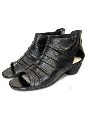 Arnold Churgin Black Leather Sandals | 36